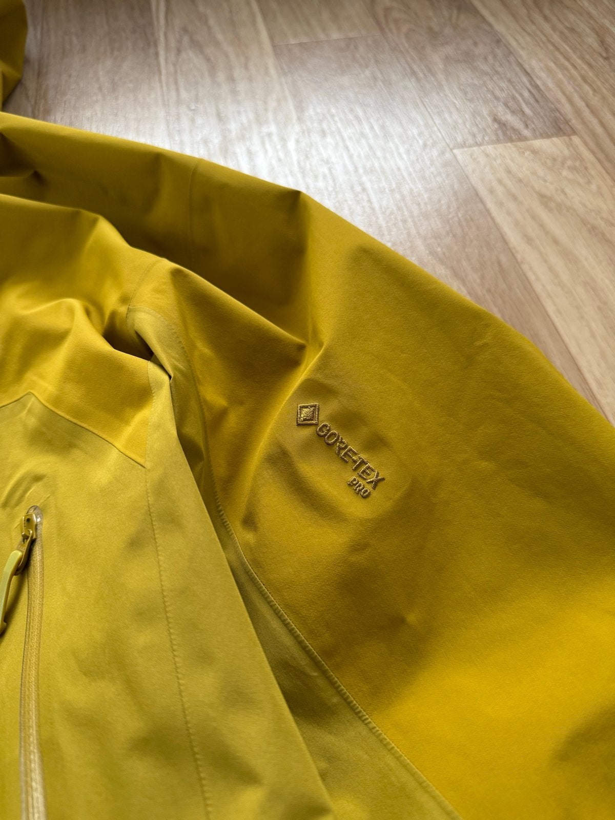 Arc'teryx Beta AR Gore-Tex Pro Heren Jas XL Geel, Kleding | Heren, Ophalen of Verzenden, Zo goed als nieuw, Maat 56/58 (XL), Geel
