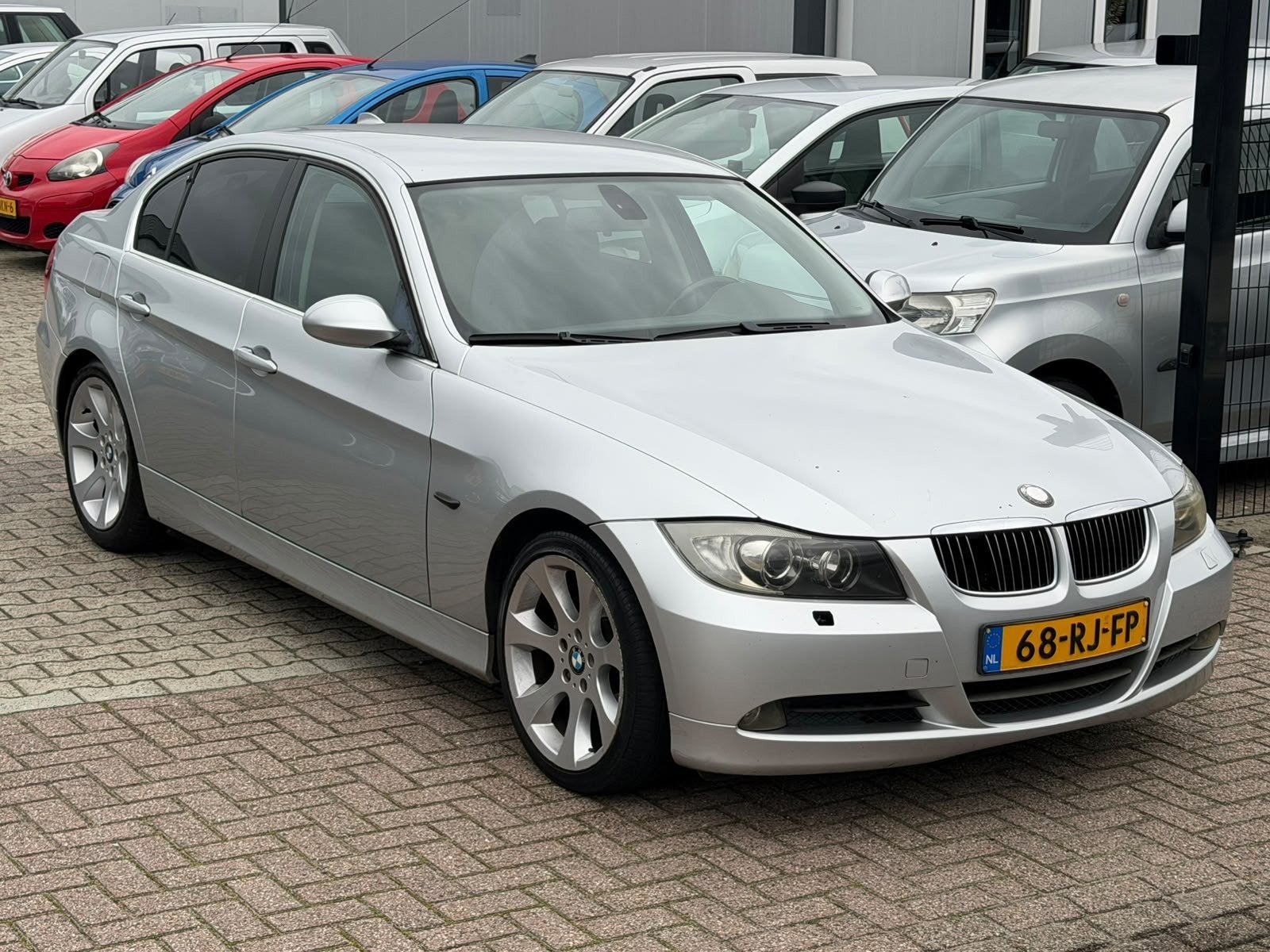 BMW 3-serie 325i Dynamic Sedan Automaat 6-Cilinder Xenon, Auto's, Automaat, 745 kg, Achterwielaandrijving, 2497 cc