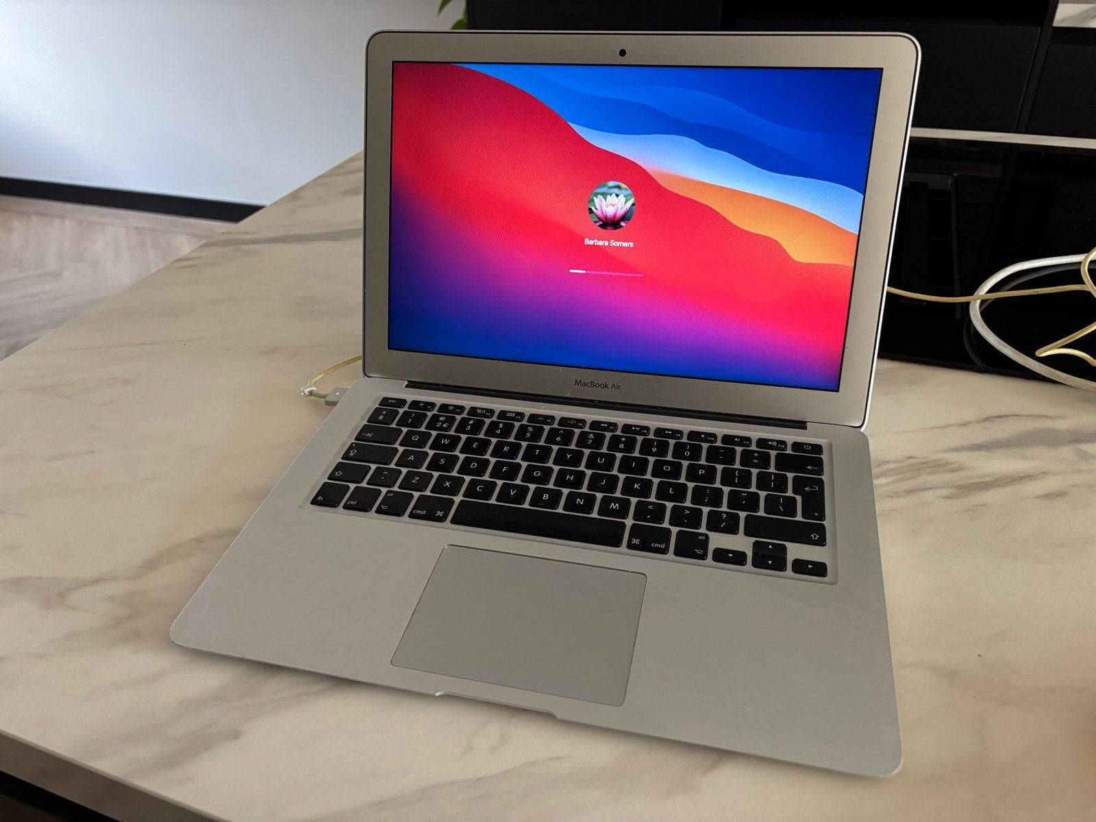 MacBook Air 13 inch, Computers en Software, Apple Macbooks, Ophalen, Qwerty, 13 inch, Zo goed als nieuw