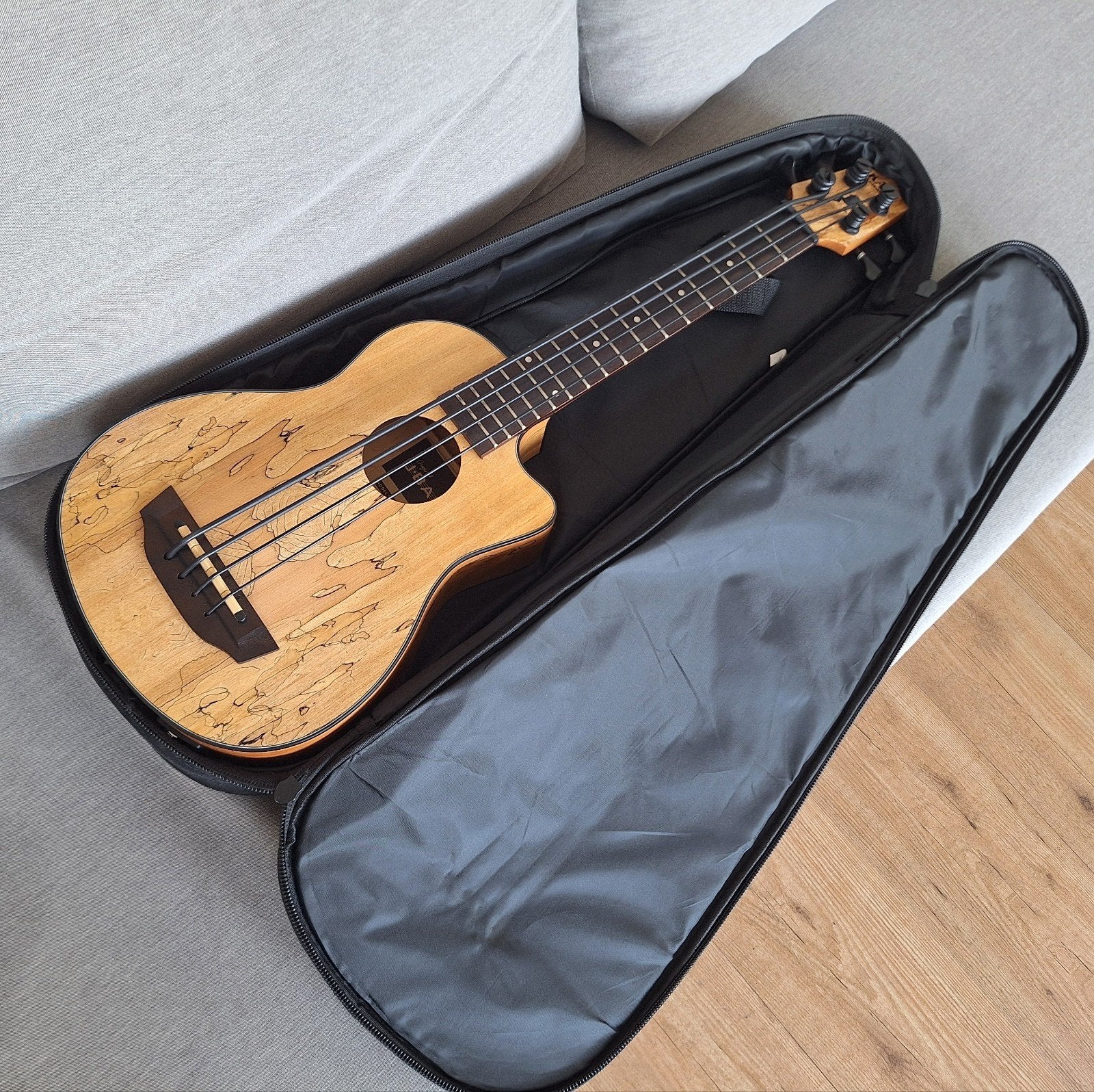 Kala Zebrawood Acoustic-Electric U•BASS, Ophalen, Zo goed als nieuw, Ukelele