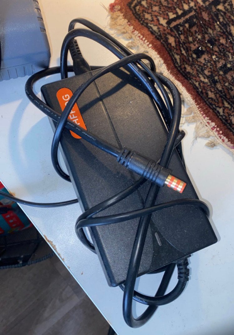 Originele Bafang Fietsaccu Oplader, Zo goed als nieuw