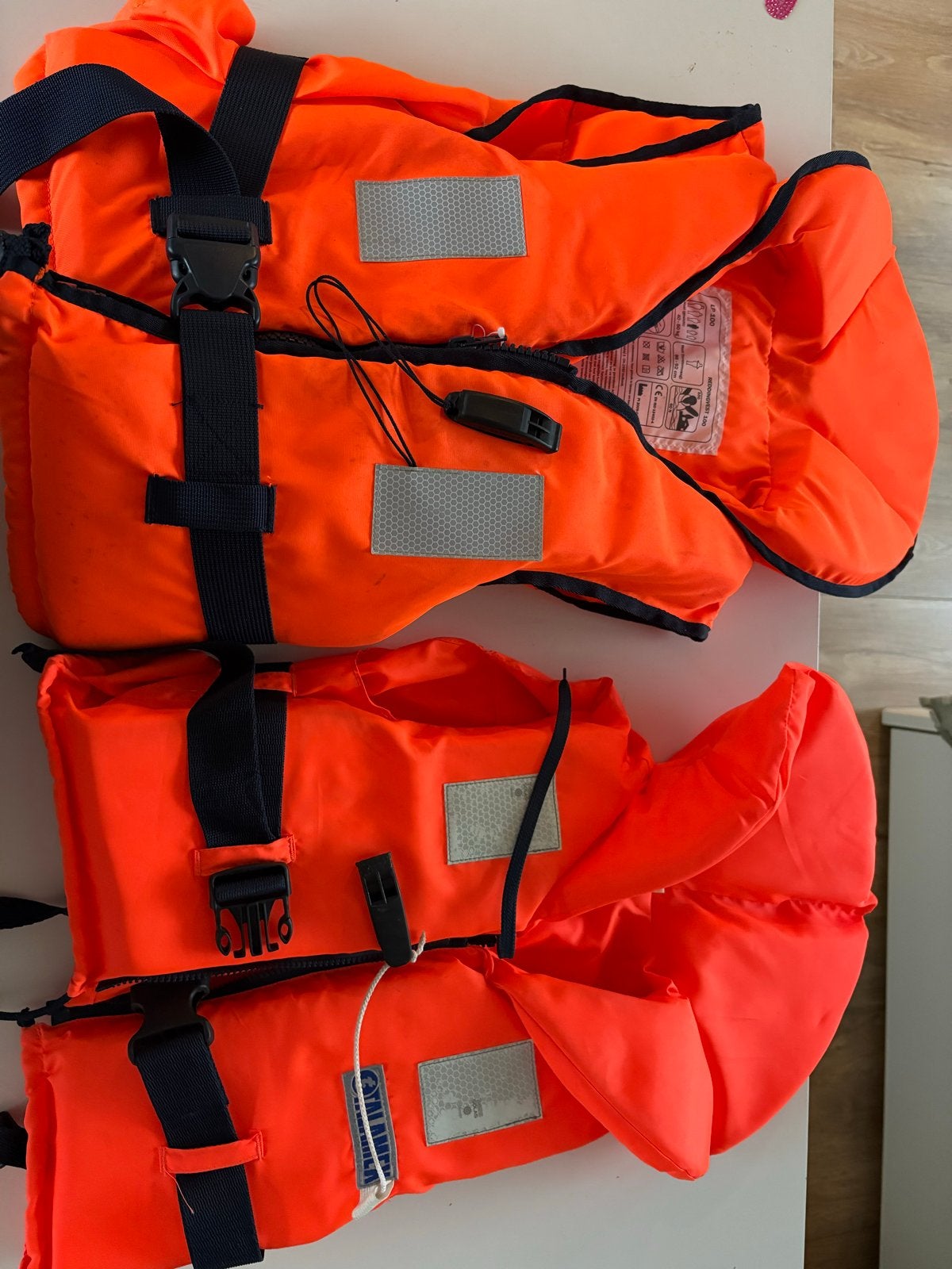 2x Reddingsvest Kind - Oranje Zwemvesten met Fluitje, Ophalen, Gebruikt