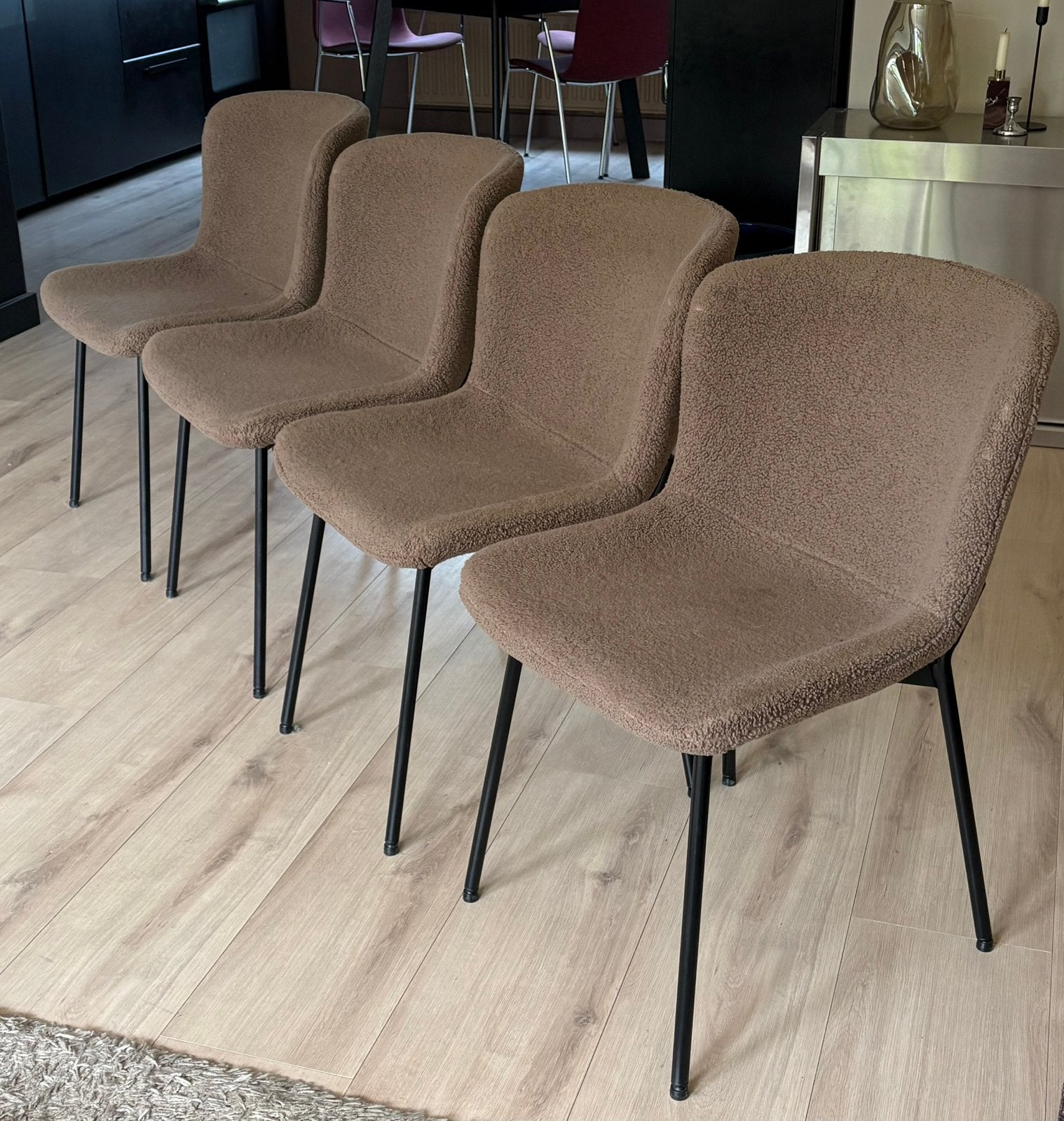 Eetkamerstoelen teddy taupe 4 stuks, Huis en Inrichting, Stoelen, Ophalen, Zo goed als nieuw, Overige kleuren, Vier