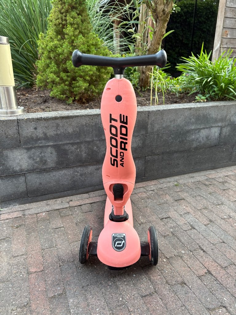 Scoot and ride roze, Fietsen en Brommers, Ophalen, Gebruikt, Gewone step