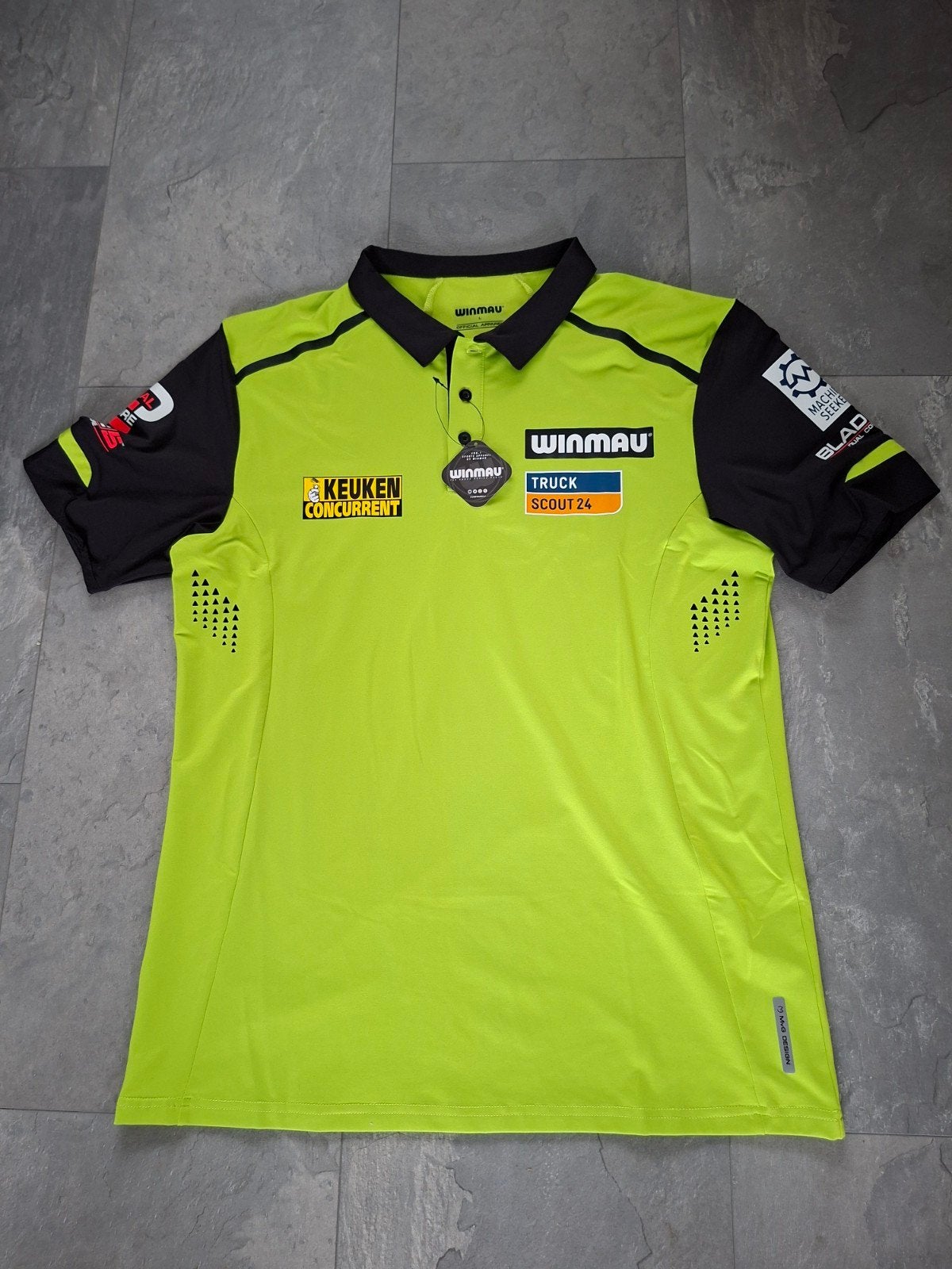 DART SHIRT MICHAEL VAN GERWEN NIEUW, Verzamelen, Ophalen of Verzenden, Nieuw, Buitenlandse clubs, Shirt