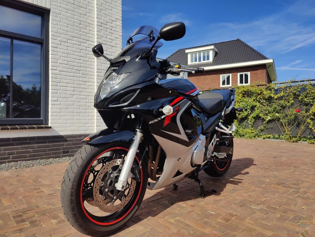 Suzuki GSX-650F (2008), Particulier, Toermotor