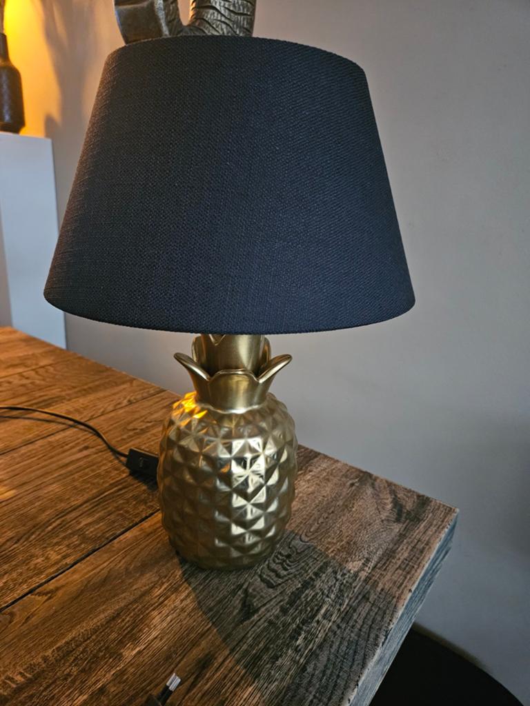 Gouden ananas lamp met zwarte kap, Ophalen of Verzenden, Zo goed als nieuw, Metaal