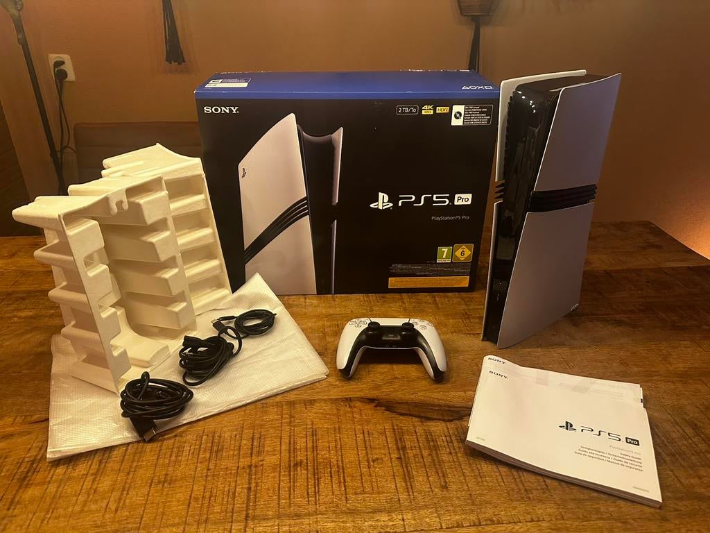 Playstation 5 Pro Als Nieuw met Factuur / Garantie, Spelcomputers en Games, Spelcomputers | Sony PlayStation 5, Ophalen of Verzenden