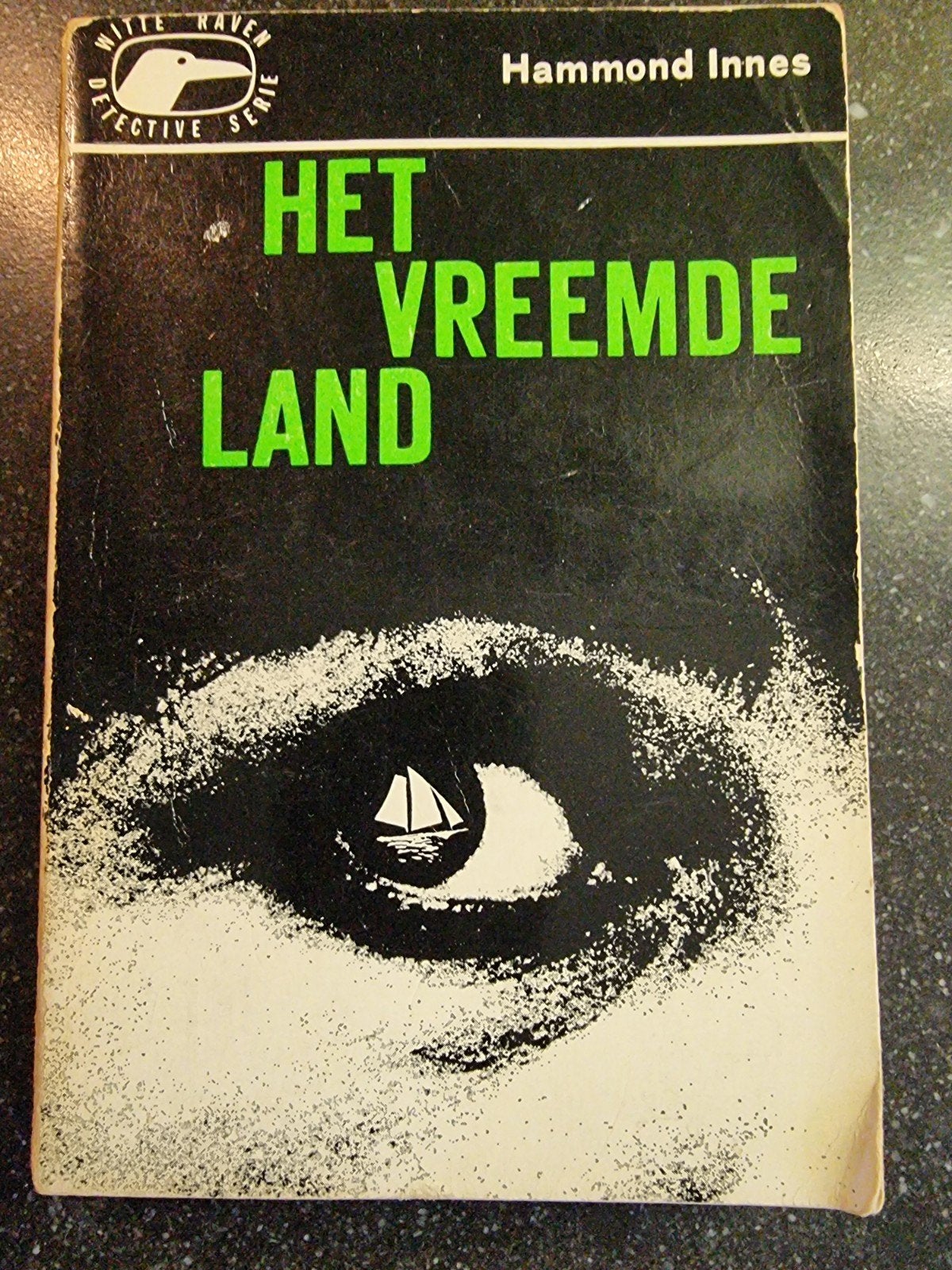 Het Vreemde Land - Hammond Innes (Witte Raven Detective), Boeken, Verzenden, Gelezen, Hammond Innes