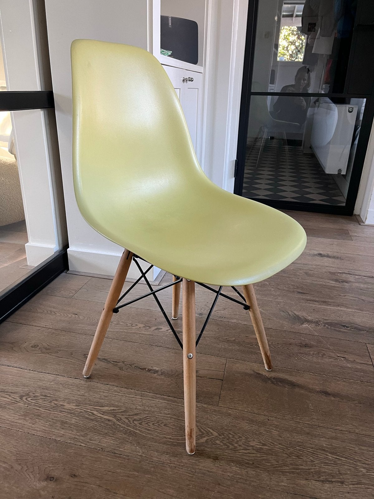 Vintage kopie Eames DSW stoel - Lichtgroen, Gebruikt, Overige kleuren, Ophalen of Verzenden, Eén