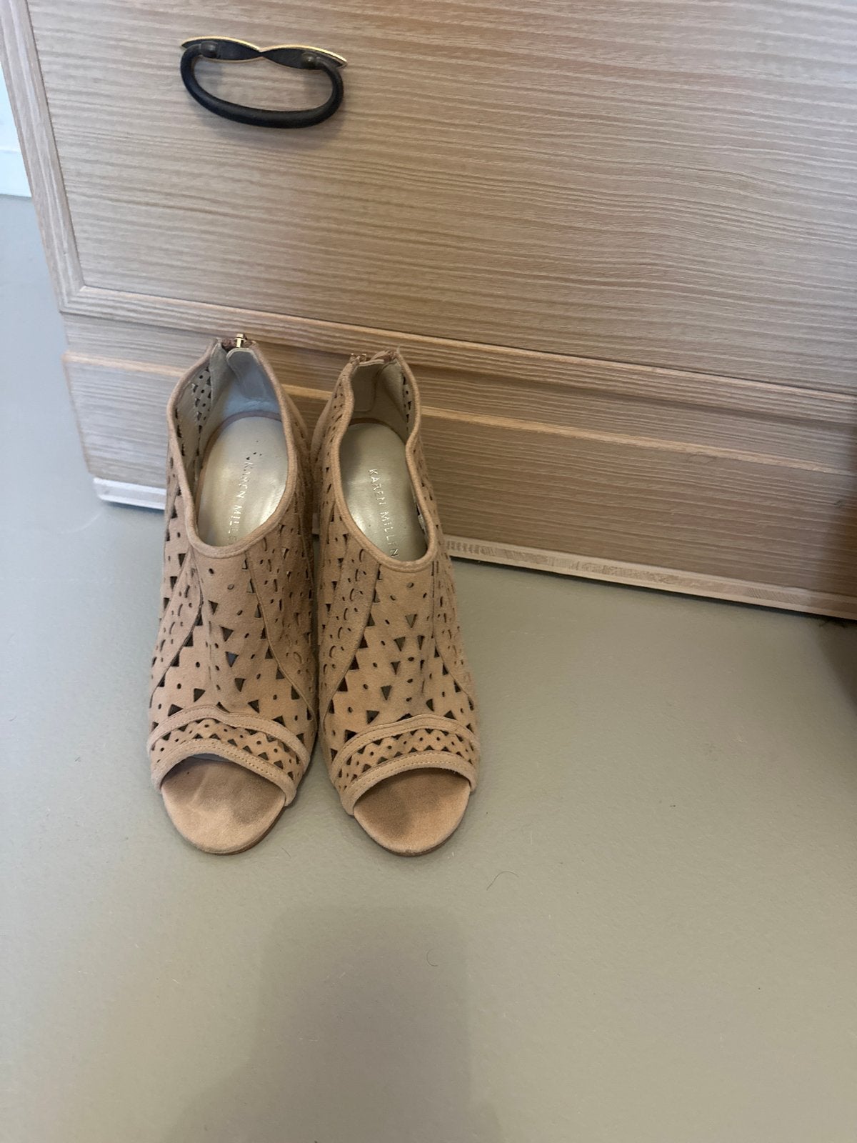 Karen Millen peeptoe hakken maat 39 - één keer gedragen, Ophalen of Verzenden, Zo goed als nieuw, Pumps