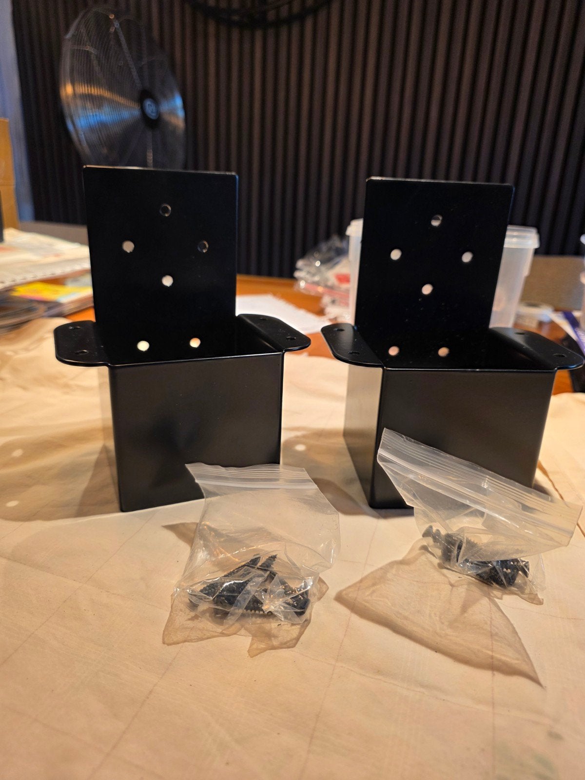 Stevige balkbeugels met schroeven voor houtconstructies, Ophalen of Verzenden
