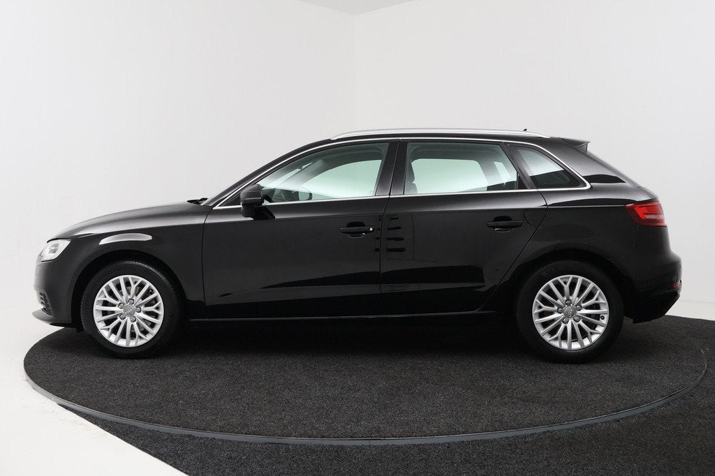 Audi A3 Sportback 1.0 TFSI Pro Line (NAVIGATIE, CLIMA, LED,, Voorwielaandrijving, Stof, Gebruikt, Zwart
