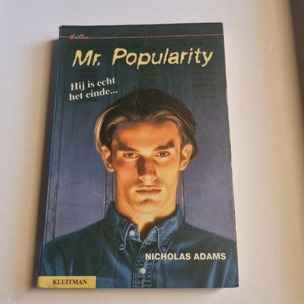 Mr. Popularity - Nicholas Adams (Thriller) - Hij is echt het, Ophalen of Verzenden, Gelezen, Nicholas Adams, Nederland