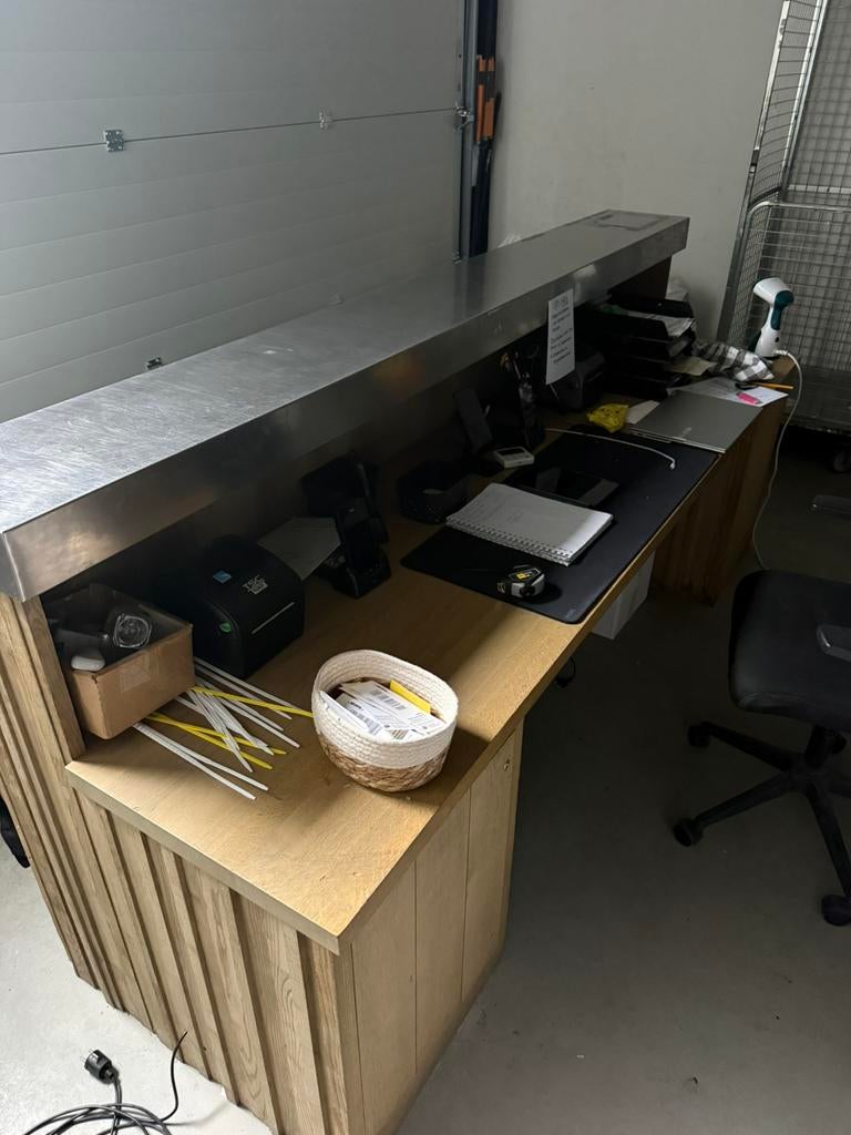 Balie / toonbank met RVS blad – 261cm – werkplek / receptie, Ophalen, Gebruikt