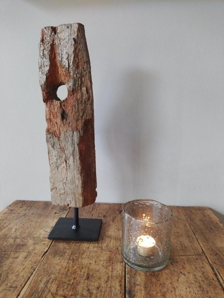 Houten sculptuur, houten stronk op statief., Ophalen, Nieuw