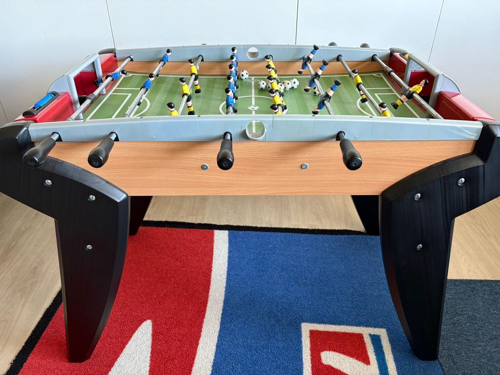 Smoby Tafelvoetbaltafel - Perfect voor uren speelplezier, Ophalen, Gebruikt