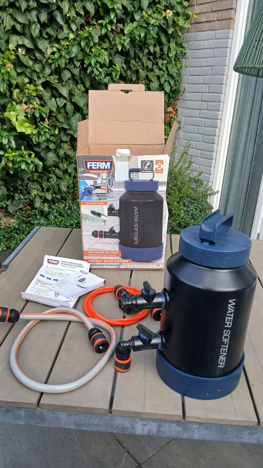 Ferm WSA1020 Draagbare Waterontharder - Nieuw, Witgoed en Apparatuur, Ophalen of Verzenden, Zo goed als nieuw, Waterontharder met zout