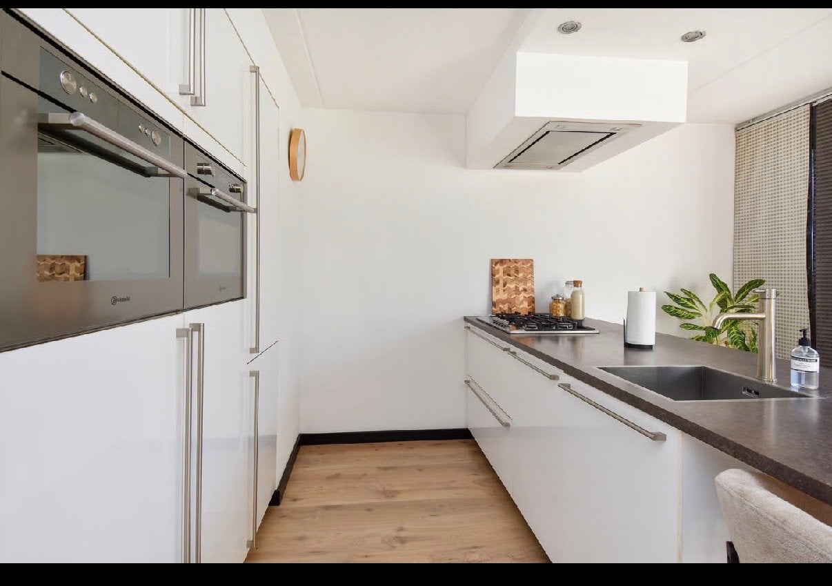Keuken met Bauhaus apparatuur (60-60-60-60), Ophalen, Gebruikt, Keramiek, Kop(pen) en/of Schotel(s)