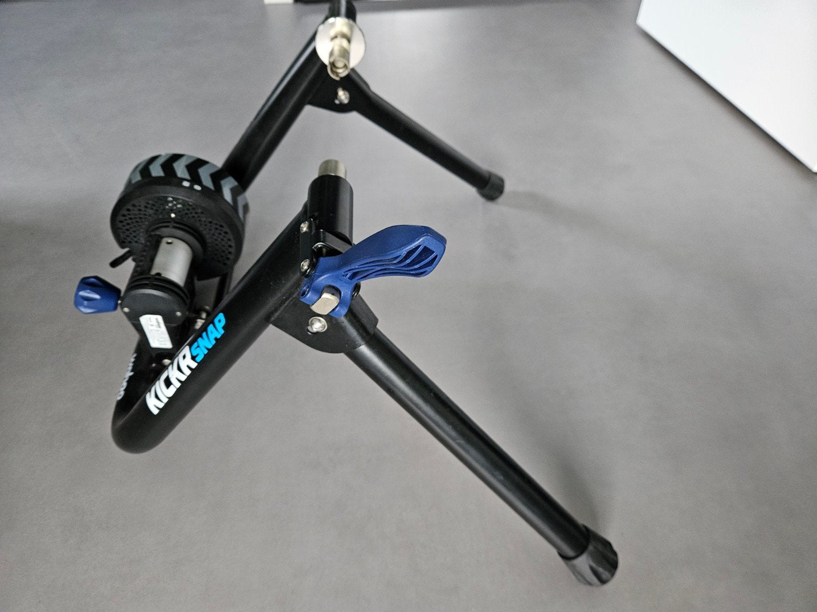 Wahoo KICKR Core met accessoires en trainerband, Gebruikt, Wahoo, Overige typen, Staal