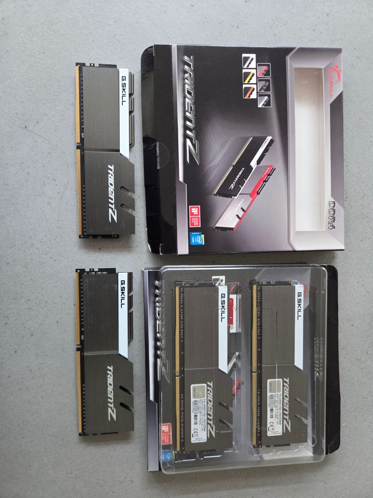 G.Skill Trident Z DDR4 RAM - 32GB (4x8GB) 3200MHz, Computers en Software, RAM geheugen, Ophalen, Gebruikt, 32 GB, DDR4