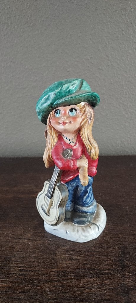 GOEBEL meisje met hoed (1977), Ophalen of Verzenden, Zo goed als nieuw, Mens