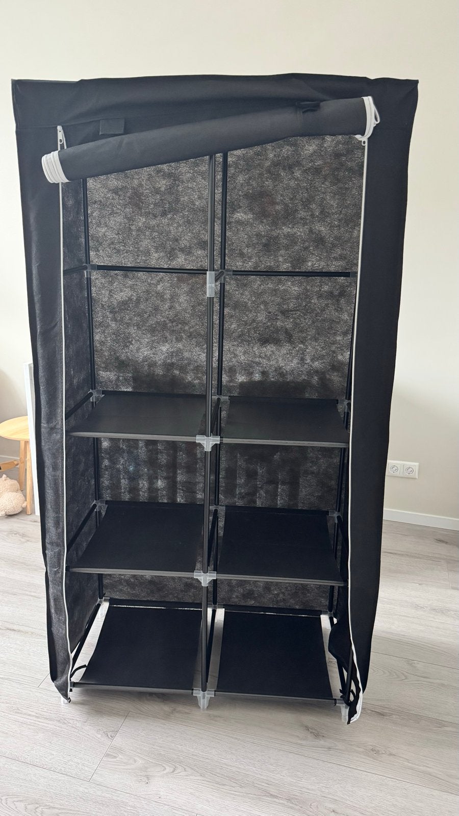 Nieuw Zwarte stoffenkast met planken en hangruimte, Huis en Inrichting, Ophalen, Met plank(en), Kunststof, 50 tot 100 cm