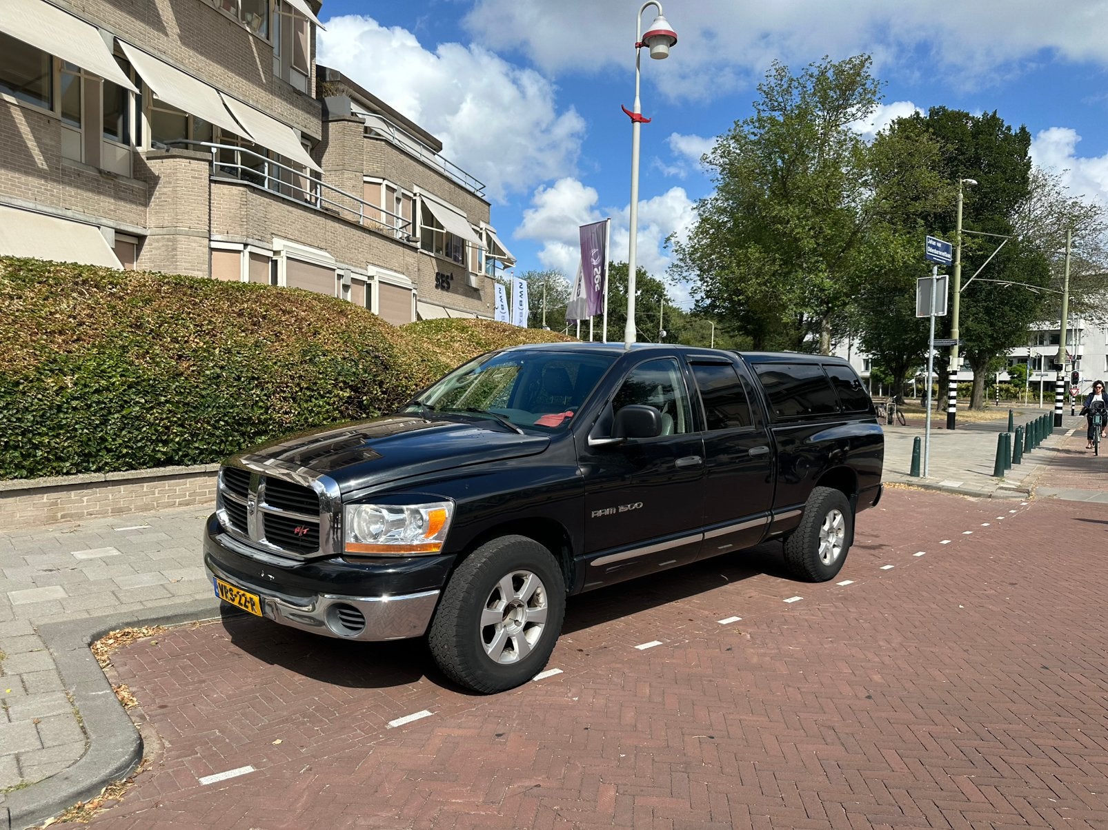 Dodge Ram 1500 — Adventure Machine, LPG, Canopy, Zwart, 6 ps, Automaat, 238 pk, 8 cilinders, Zwart