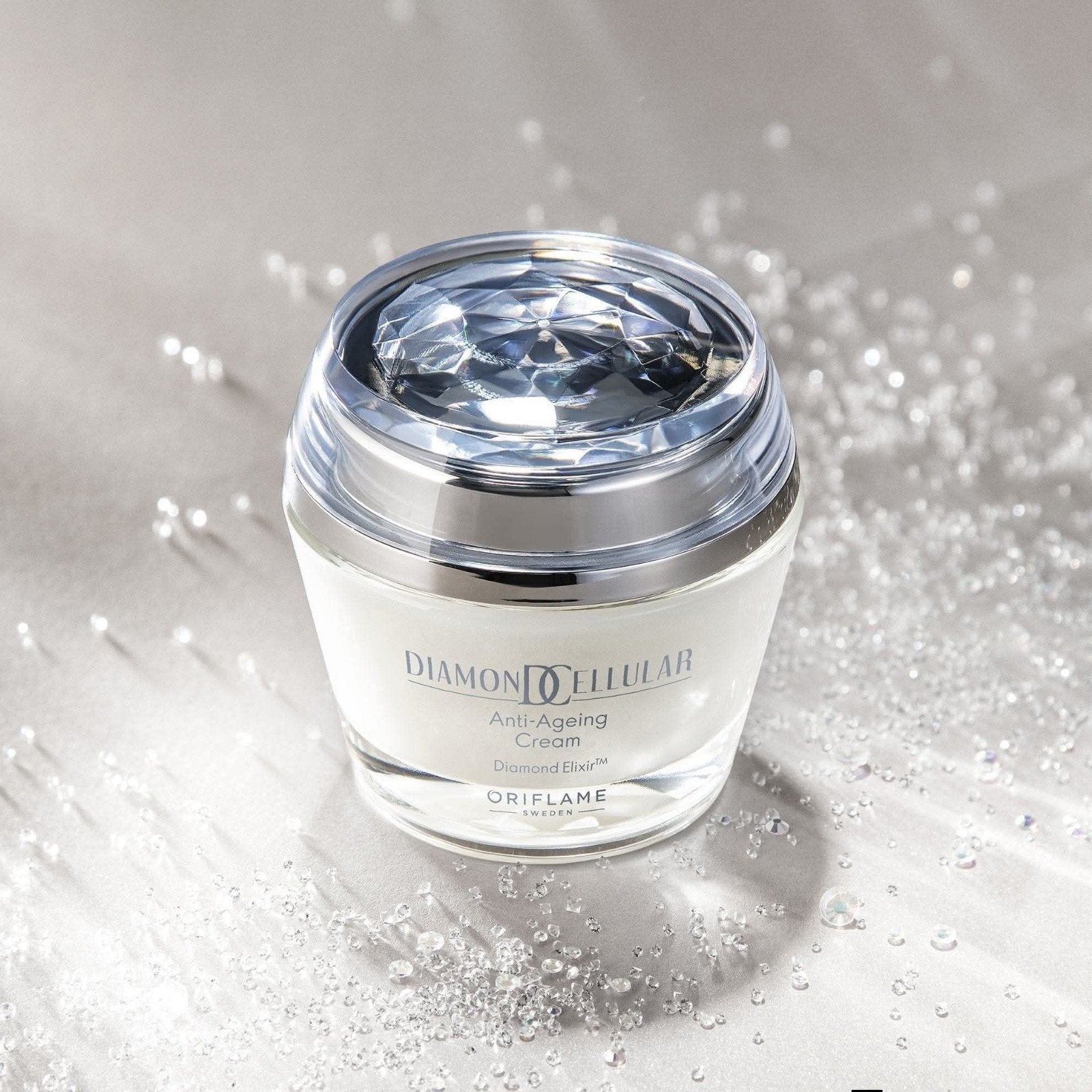 Oriflame Diamond Cellular Anti-Ageing Crème, Ophalen of Verzenden, Nieuw, Gehele gezicht, Overige typen