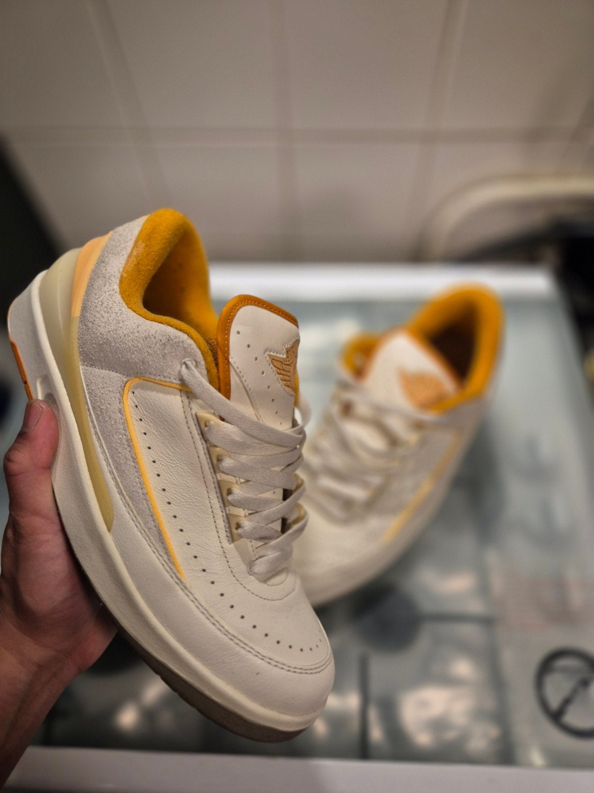 Jordan 2 sneakers - Maat 46 - Zo goed als nieuw, Overige kleuren, Klompen, Ophalen of Verzenden, Zo goed als nieuw