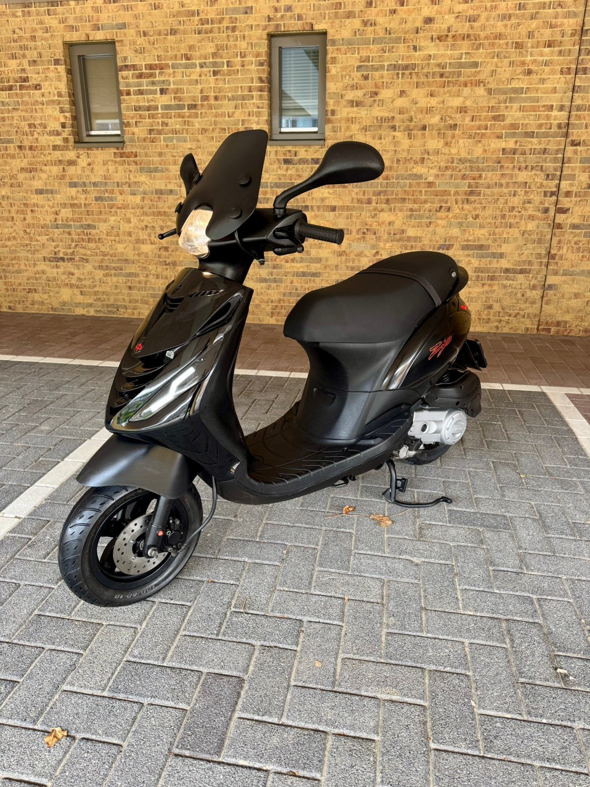 Piaggio Zip SP I-Get 4T S injectie 50cc Brom 2019, Fietsen en Brommers, Ophalen, Maximaal 45 km/u, Zo goed als nieuw, Benzine