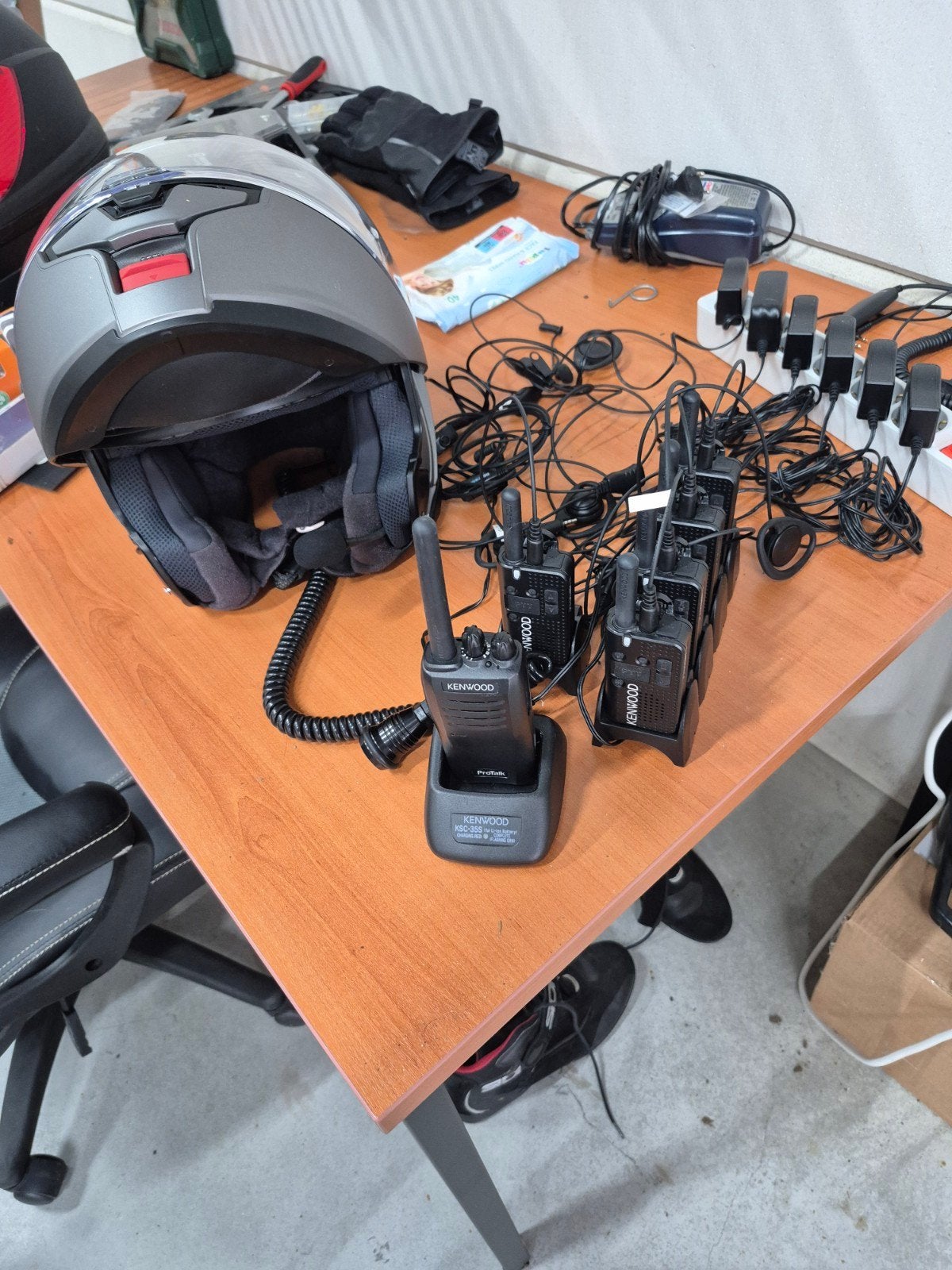 Portofoons met Headsets en Helm Verbindingss, Ophalen