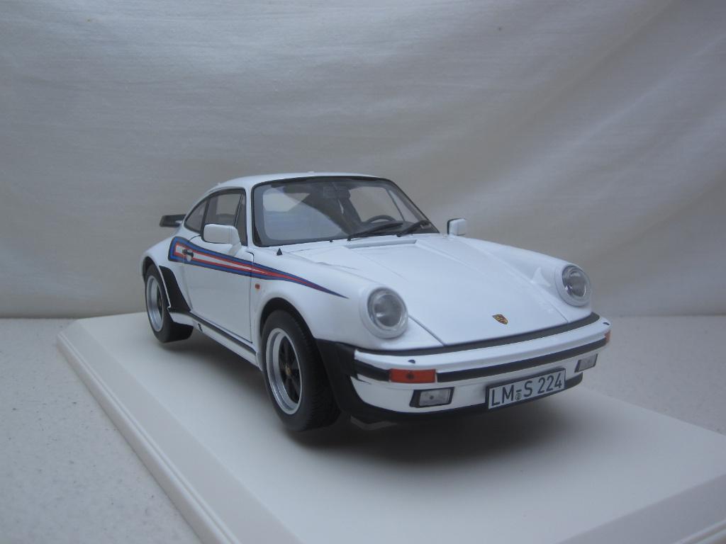 Porsche 930 / 911 Turbo 3.3 1980 wit 1:18 Norev, Ophalen of Verzenden, Nieuw, Auto, Norev
