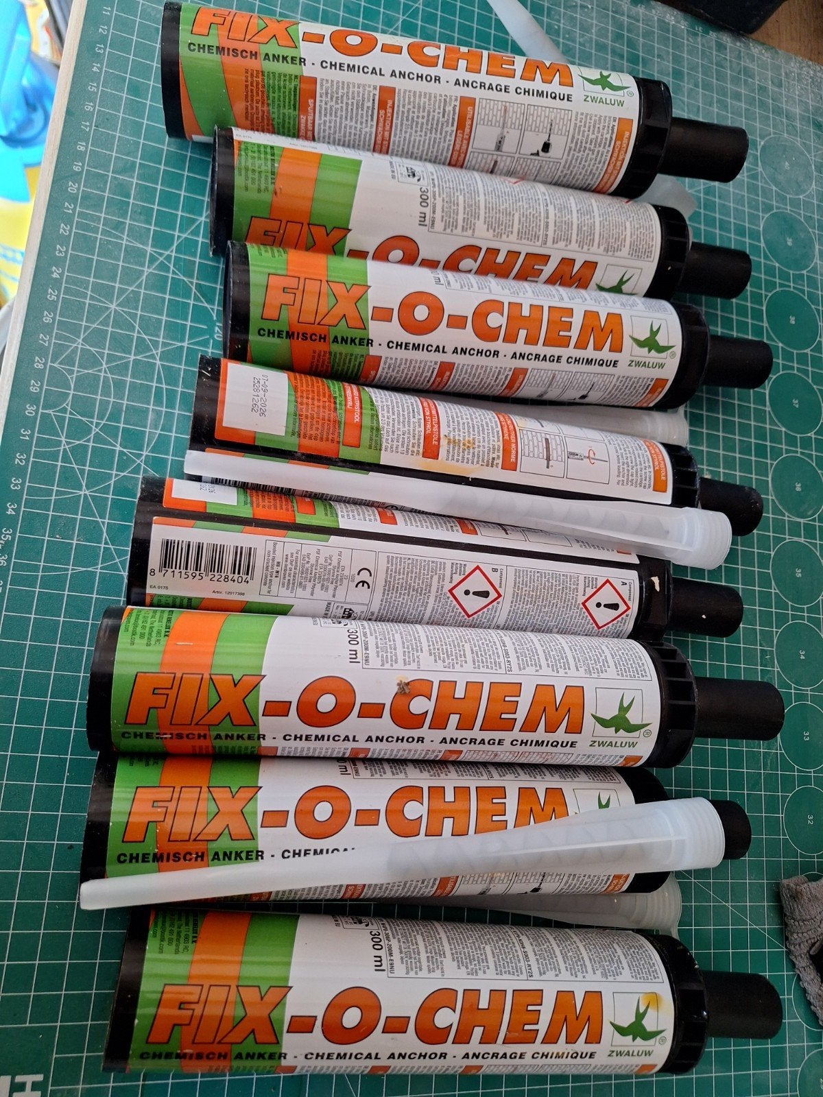 8x Fix-O-Chem Chemisch Anker - ZWALUW (300 ml), Ophalen, Nieuw