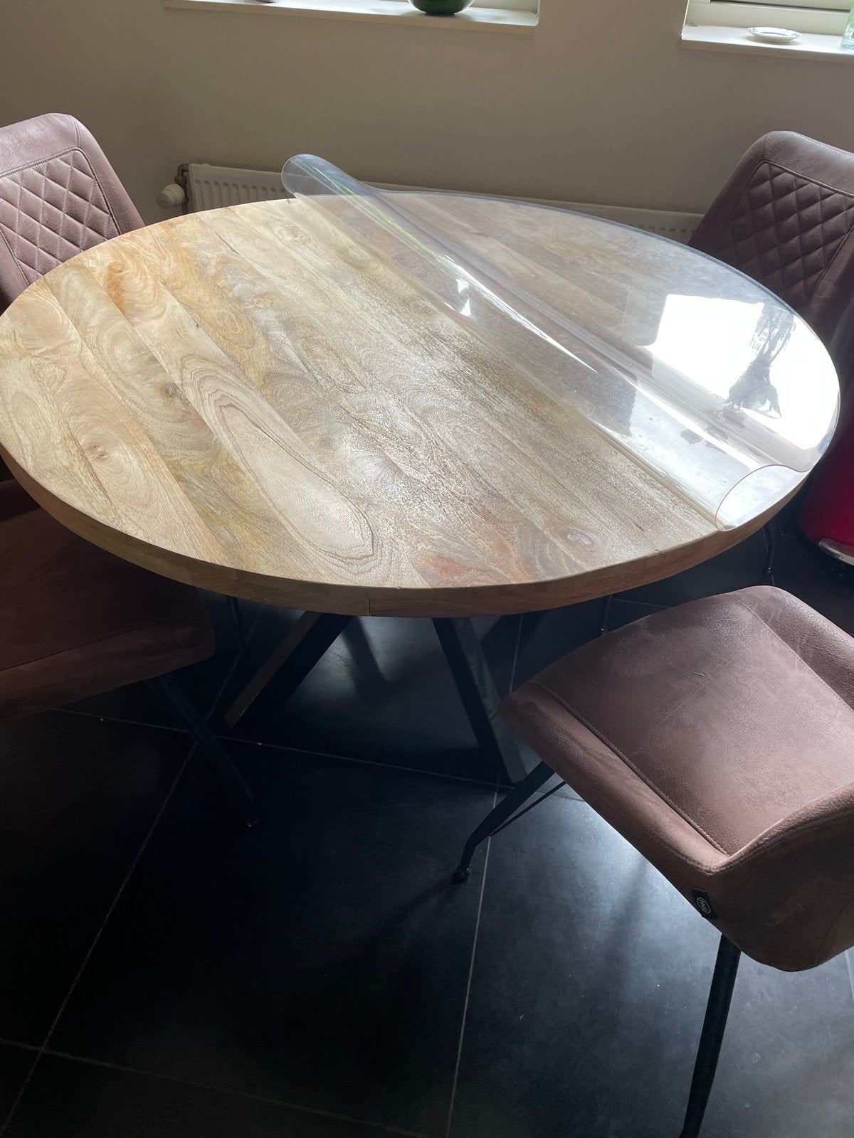 Ronde houten tafel met metalen onderstel, Huis en Inrichting, Tafels | Eettafels, Ophalen, 100 tot 150 cm, Rond, Zo goed als nieuw