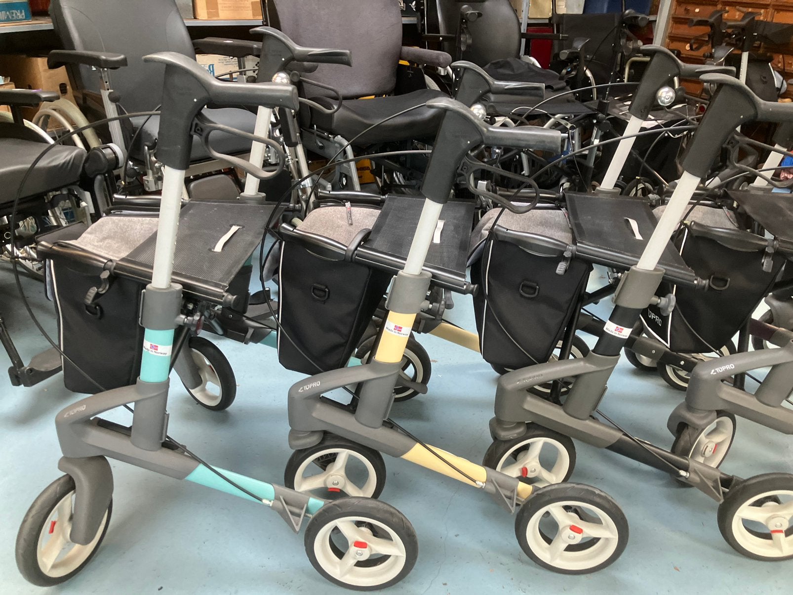 Misschien toch nog een andere rollator aanschaffen?, Ophalen, Lichtgewicht, Zo goed als nieuw