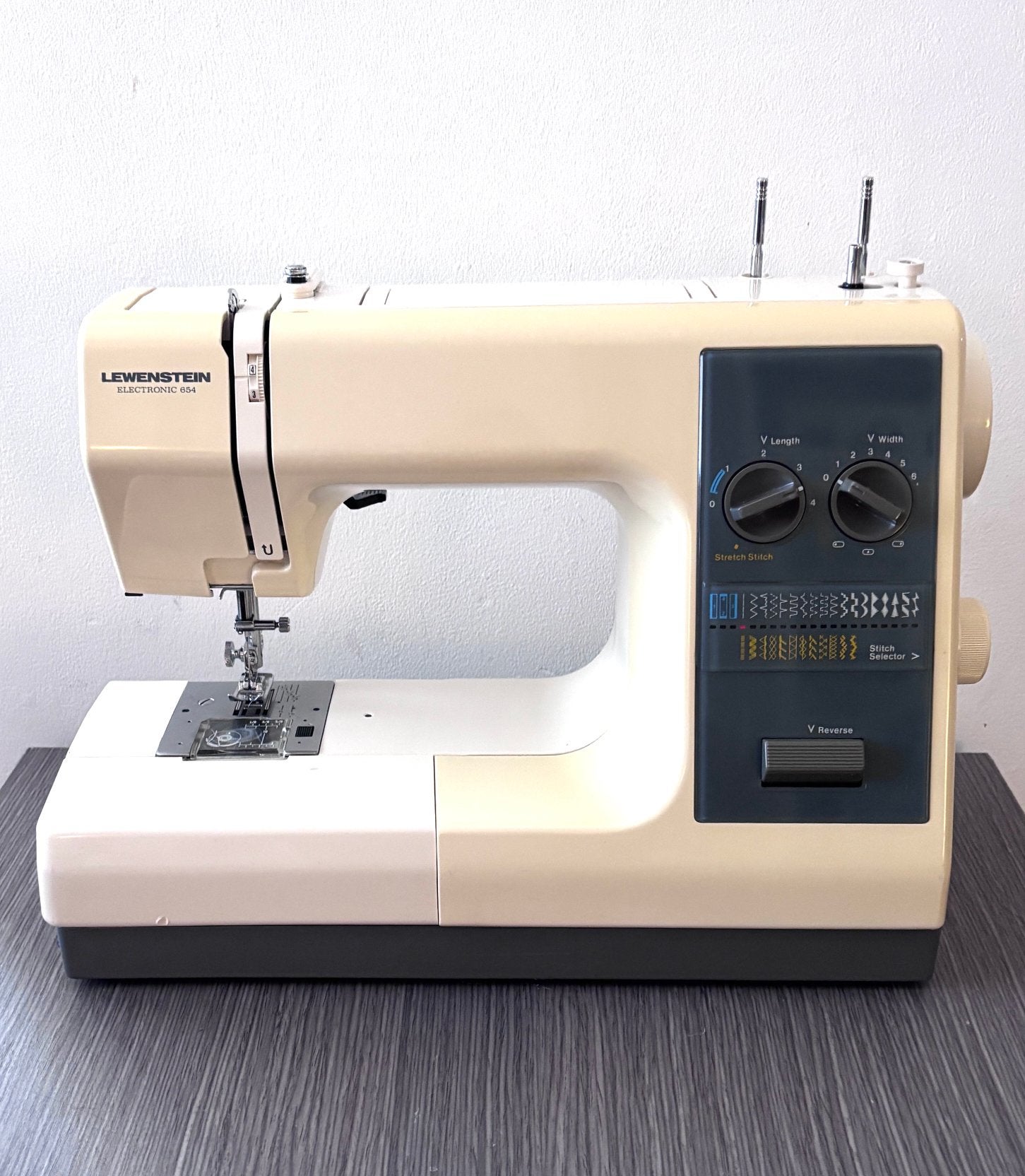 Lewenstein/Janome naaimachine, Ophalen, Gebruikt, Naaimachine, Janome