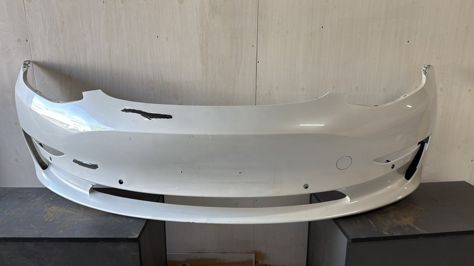 Foto 2 van Tesla Model 3. De bumper orgineel