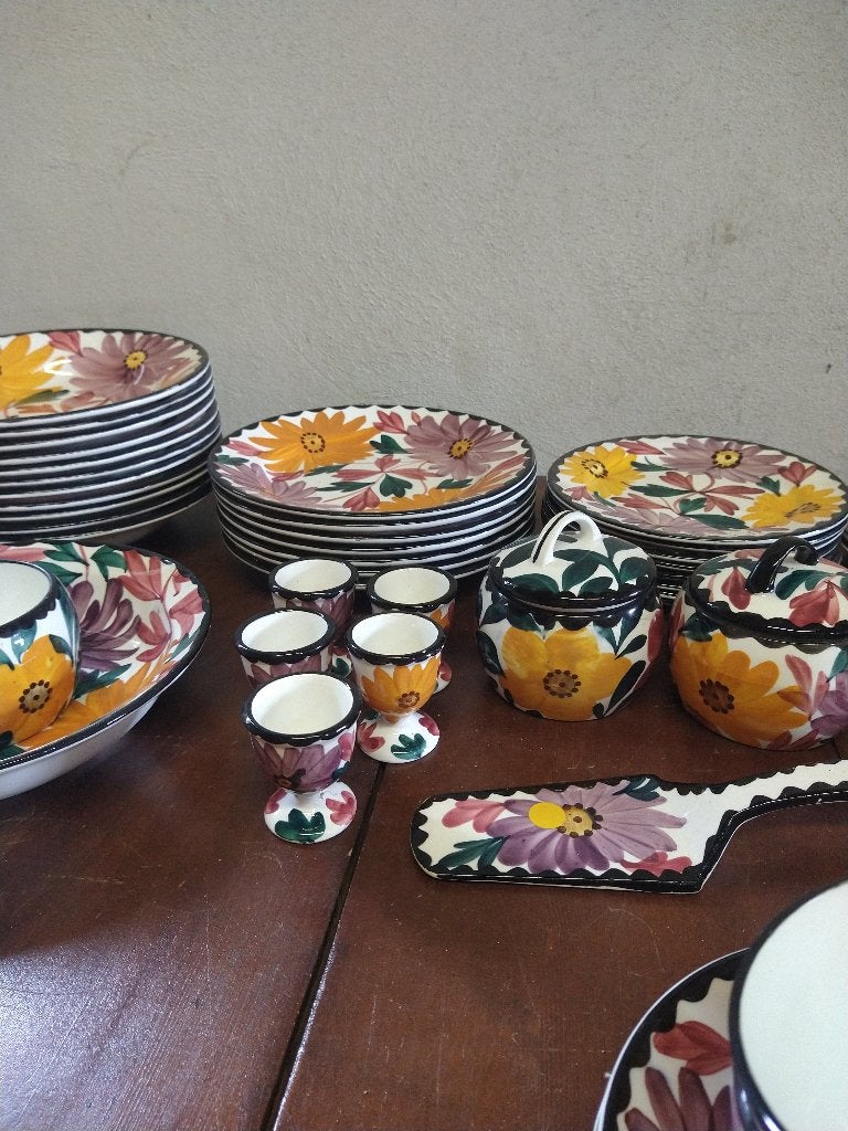 Schramberg majolica servies handbeschilderd, Ophalen