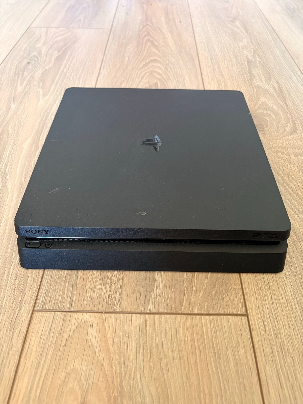 PlayStation 4 Slim 500GB met controller, Spelcomputers en Games, 500 GB, Ophalen of Verzenden, Zo goed als nieuw, Met 1 controller