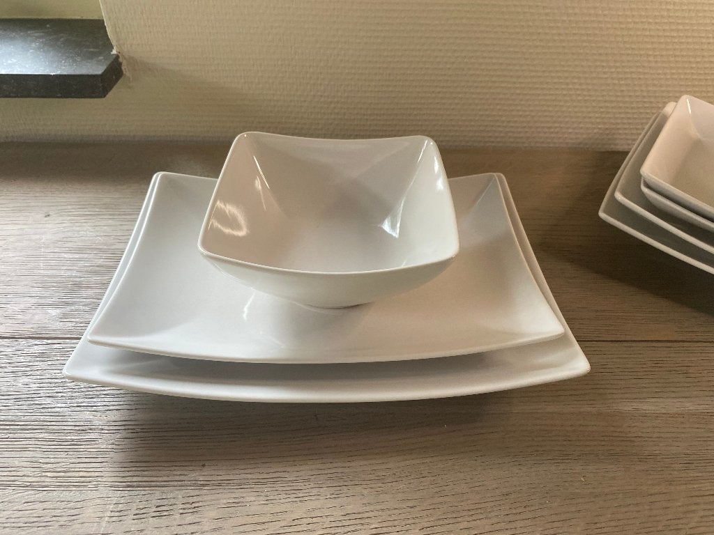 9-delig IKEA MYNDIG servies – Unieke vierkante klassieker, Klassiek, Overige typen, IKEA, Ophalen of Verzenden