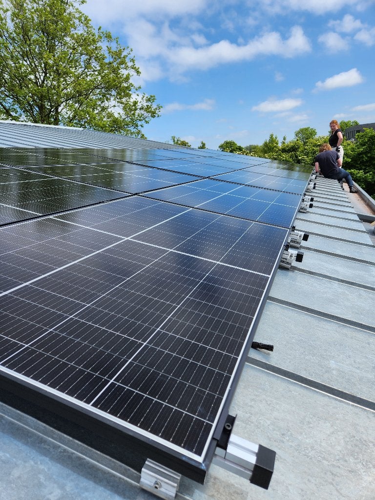 Hulp bij zonnepanelen aangeboden, Diensten en Vakmensen, Klussers en Klusbedrijven