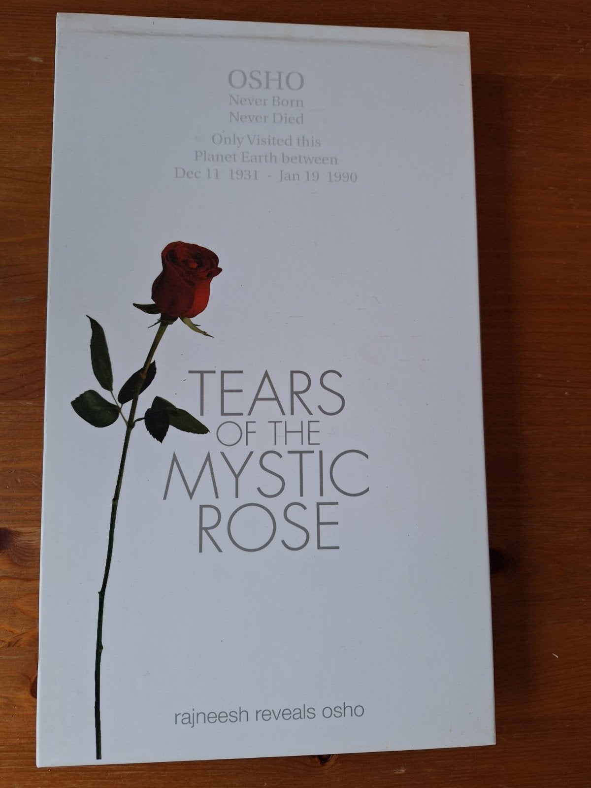 Rajneesh - Tears of the Mystic Rose, Boeken, Achtergrond en Informatie, Spiritualiteit algemeen, Rajneesh, Ophalen of Verzenden