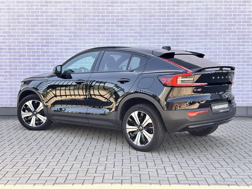 Volvo C40 Recharge Plus 69 kWh | Panoramadak | Achteruitrijc, Auto's, Volvo, 12 maanden, Stof, Gebruikt, Zwart
