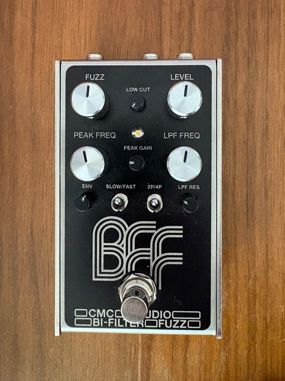 CMC Audio Bi-filter Fuzz bass effectpedaal, Muziek en Instrumenten, Effecten, Ophalen, Zo goed als nieuw