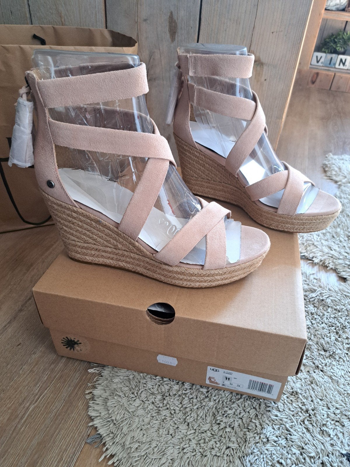 Nieuwe Ugg sleehakken maat 42, Ophalen, UGG, Nieuw, Sneakers of Gympen