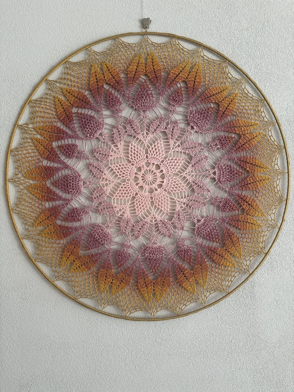Grote handgemaakte mandala wanddecoratie - 90 cm, Huis en Inrichting, Ophalen of Verzenden, Nieuw