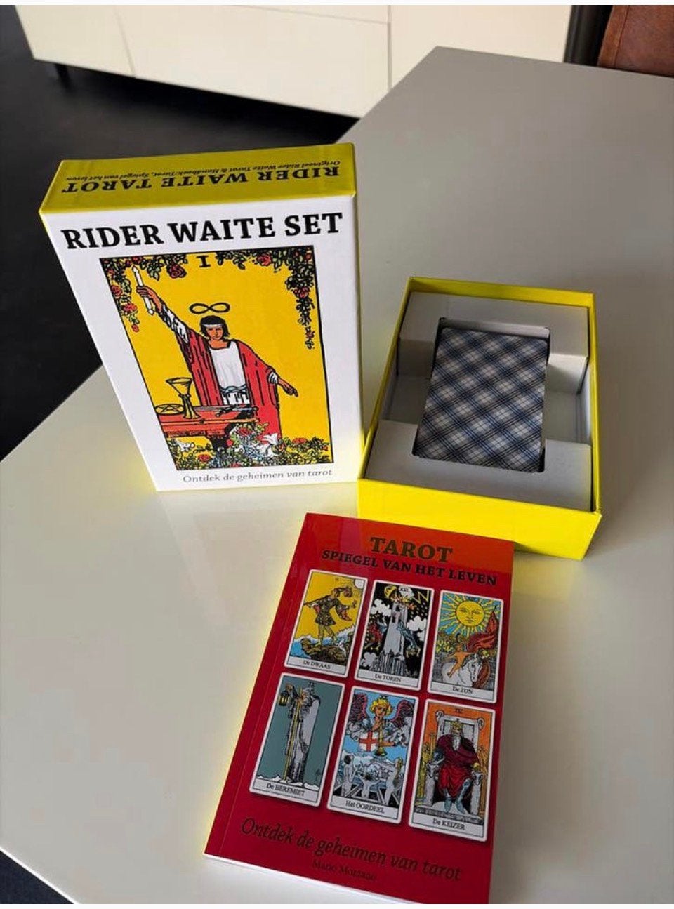 Rider Waite Tarot Set - Ontdek de geheimen van tarot, Boeken, Ophalen of Verzenden, Zo goed als nieuw, Tarot of Kaarten leggen