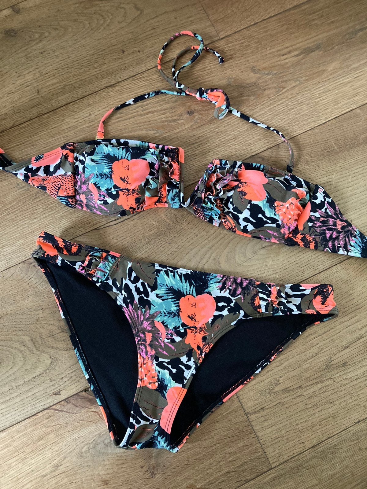 H&M bikini panter bandeau bikini tropical 36 ruffle ruches, Ophalen of Verzenden, Nieuw, Oranje, Bikini