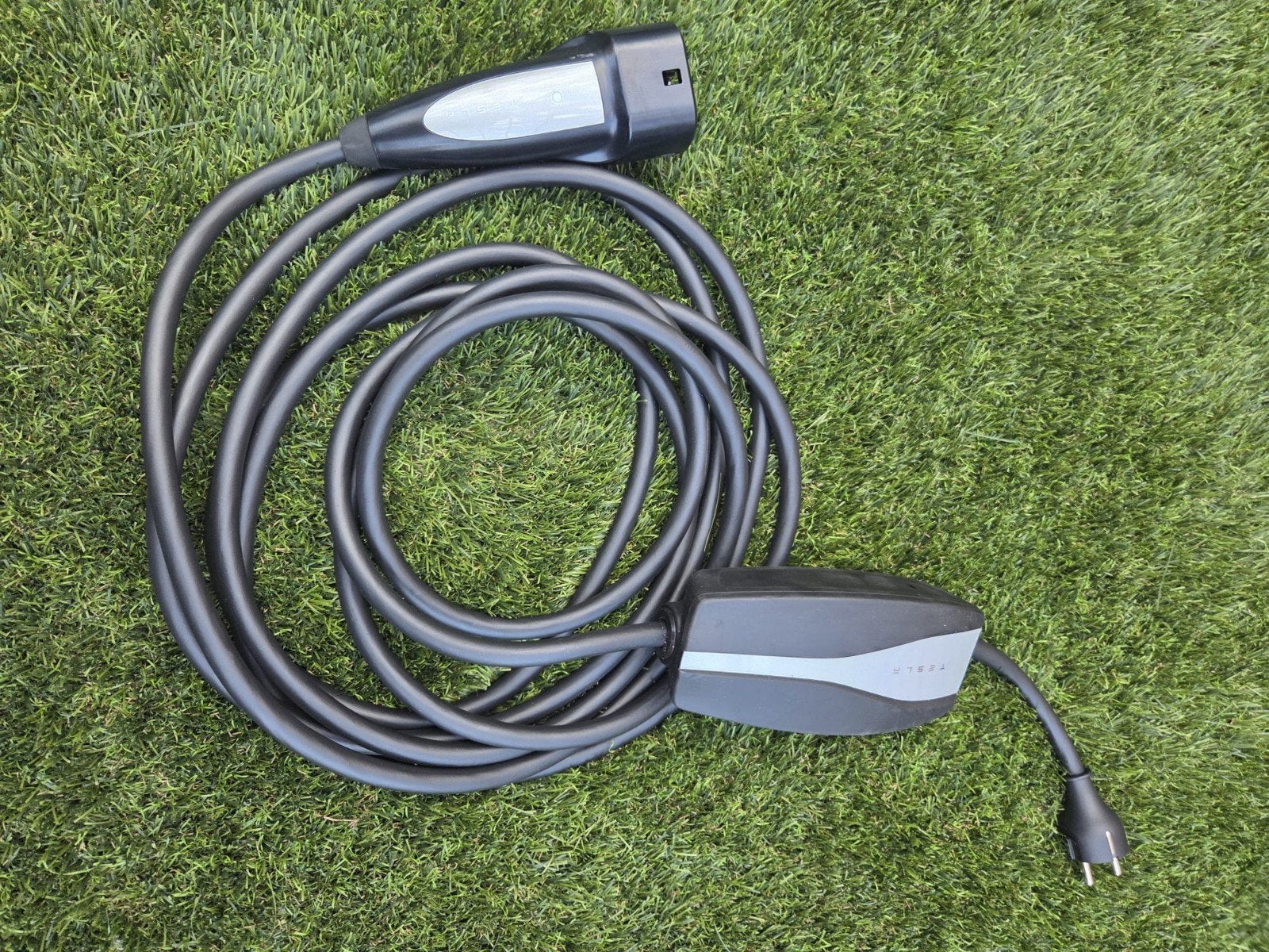 Tesla 230v lader / granny lader, Ophalen of Verzenden, Zo goed als nieuw, Laadkabel